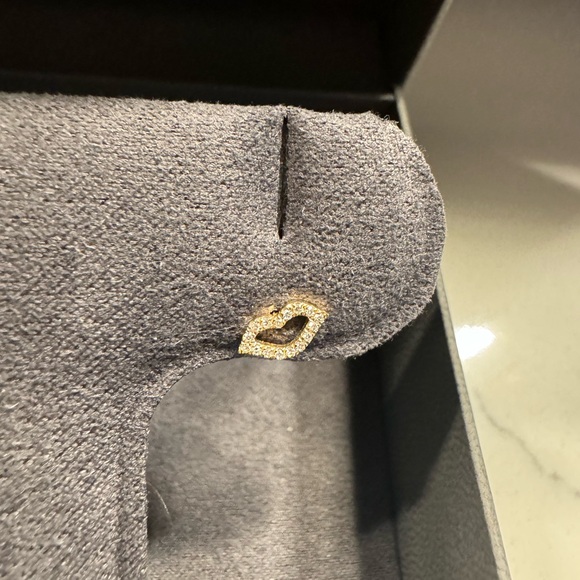 EF collection diamond kiss studs.  14kt gold and diamond.  Brand new. - Picture 5 of 9